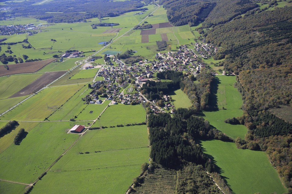 Vue aérienne de Gennes