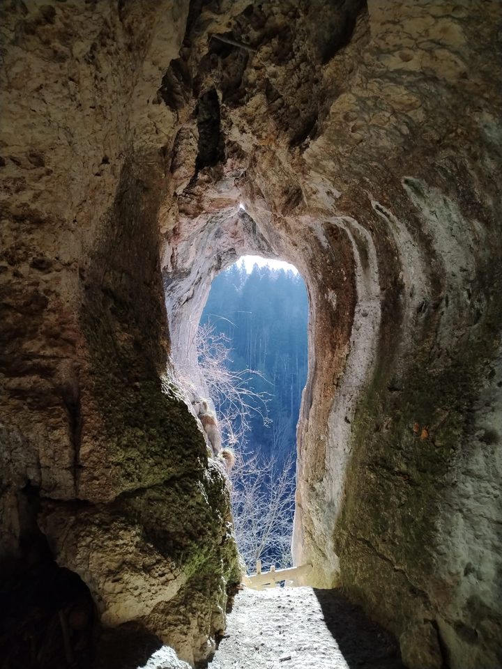 Grotte du Grenier
