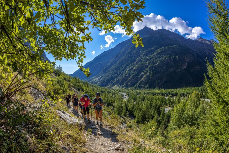 Montée vers le refuge des Bans
