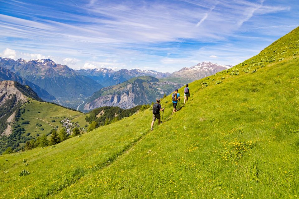 En direction des crêtes de la croix du Carrelet