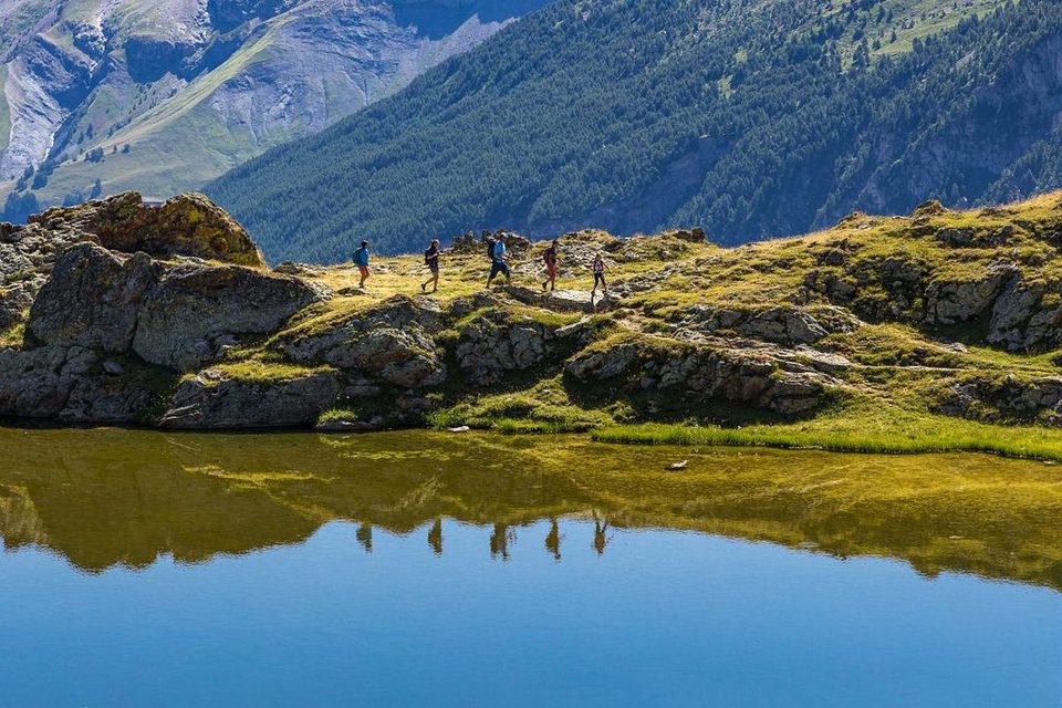 Randonneurs au lac Lérié