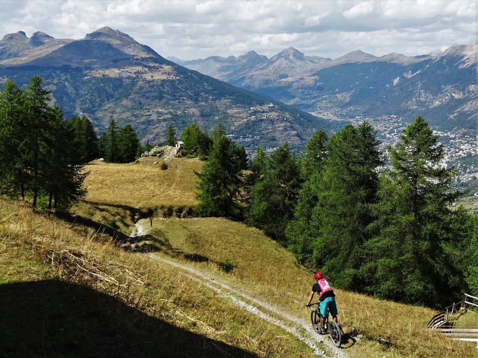 Vue sur briancon depuis le sentier
