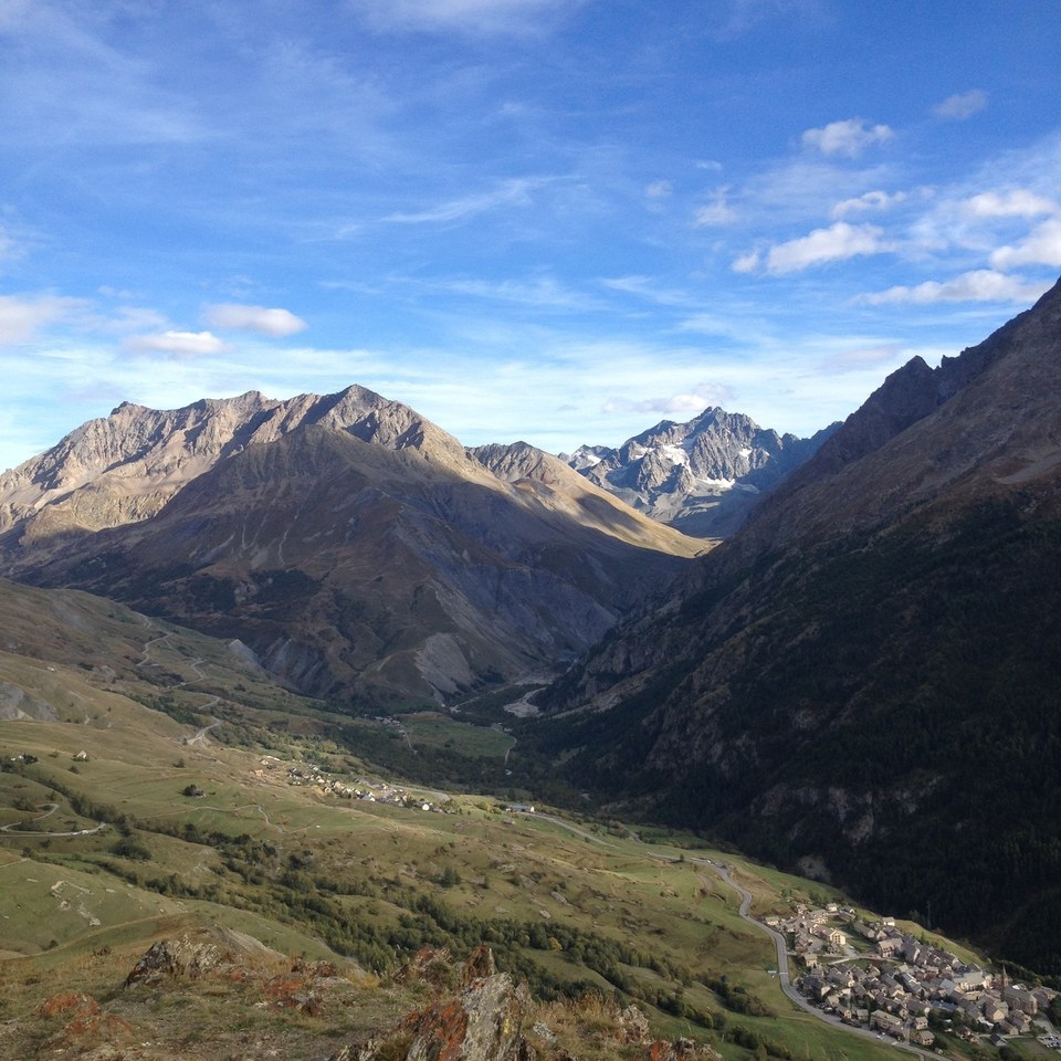 Villar d'Arène depuis l'Aiguillon en septembre