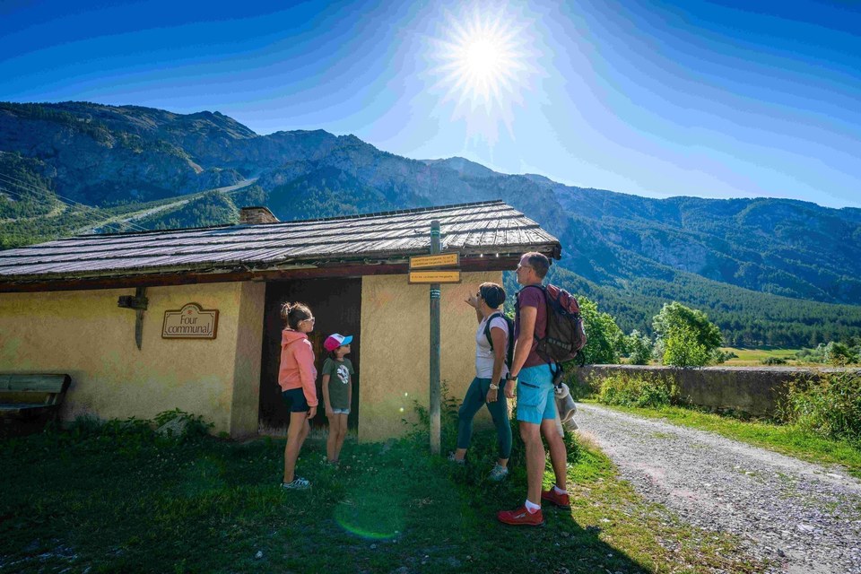 Famille val des prés � alpesphotographies.com-11-min (1)