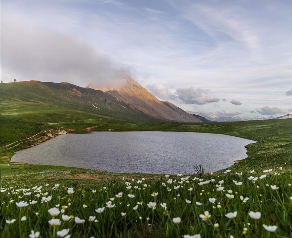 Col des Thûres et lac Chavillon
