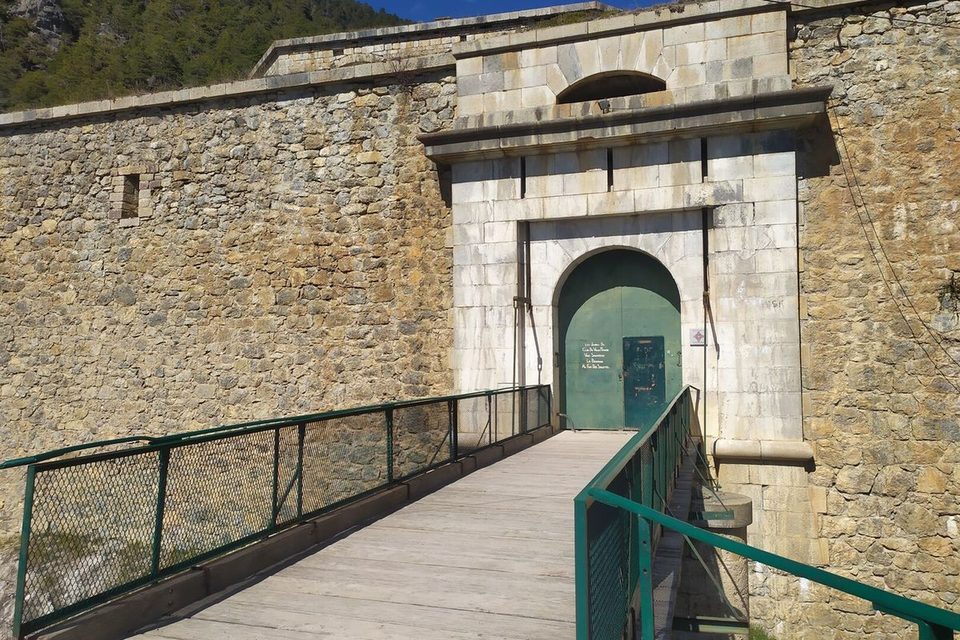 Fort des Salettes, randonnée La Vachette
