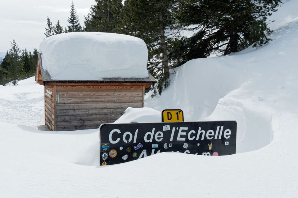 Col de l'Echelle sous la neige