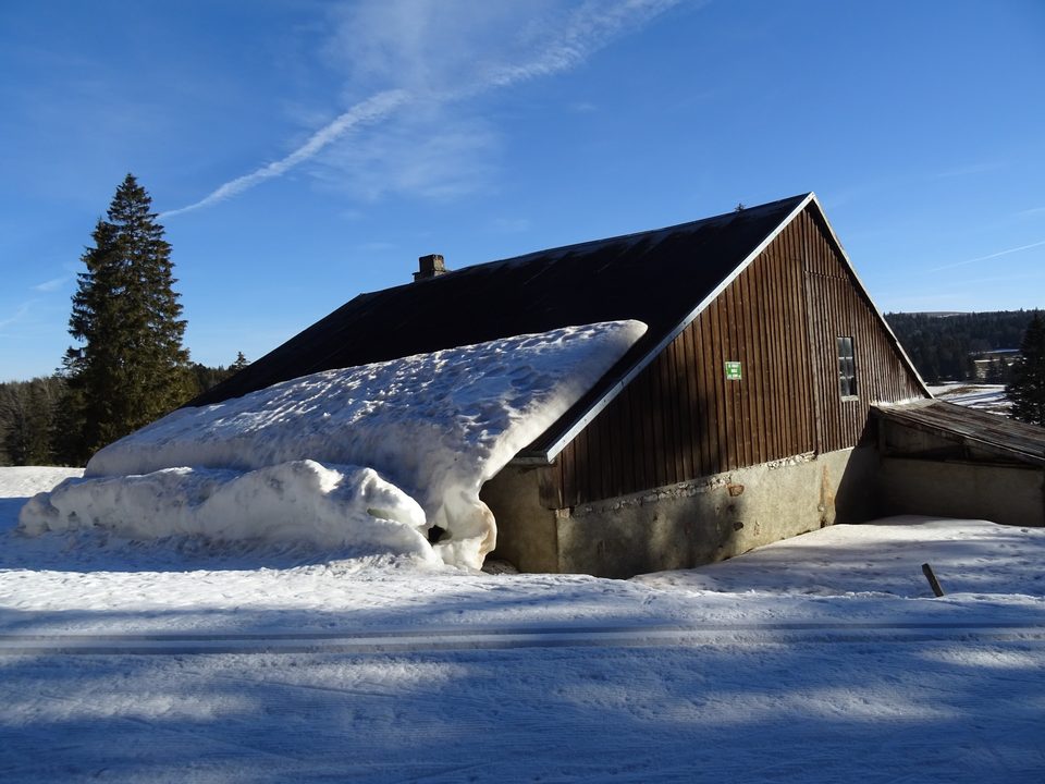 DSC05467chalet brulé