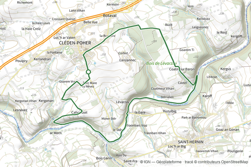 Les fontaines et le canal