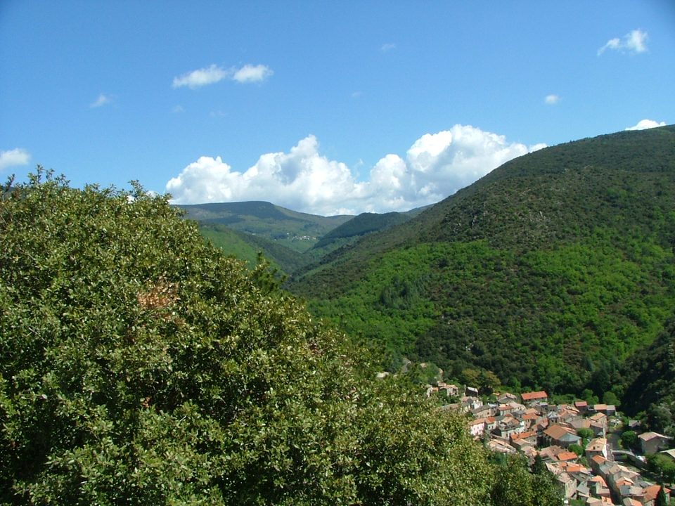 Vue depuis le Gouffre géant de Cabrespine