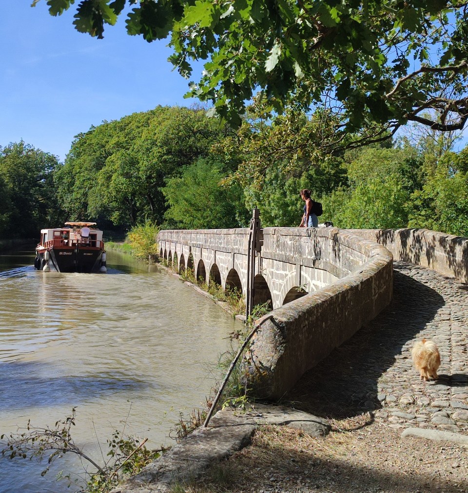 L'épanchoir court - Canal du Midi