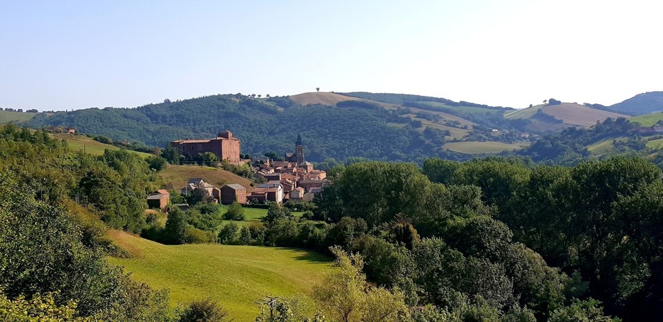 Village de Saint-Izaire