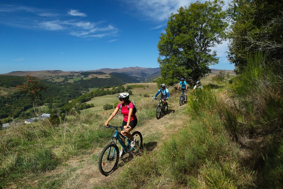 Vers les Gorges du Bès VTCAE circuit E
