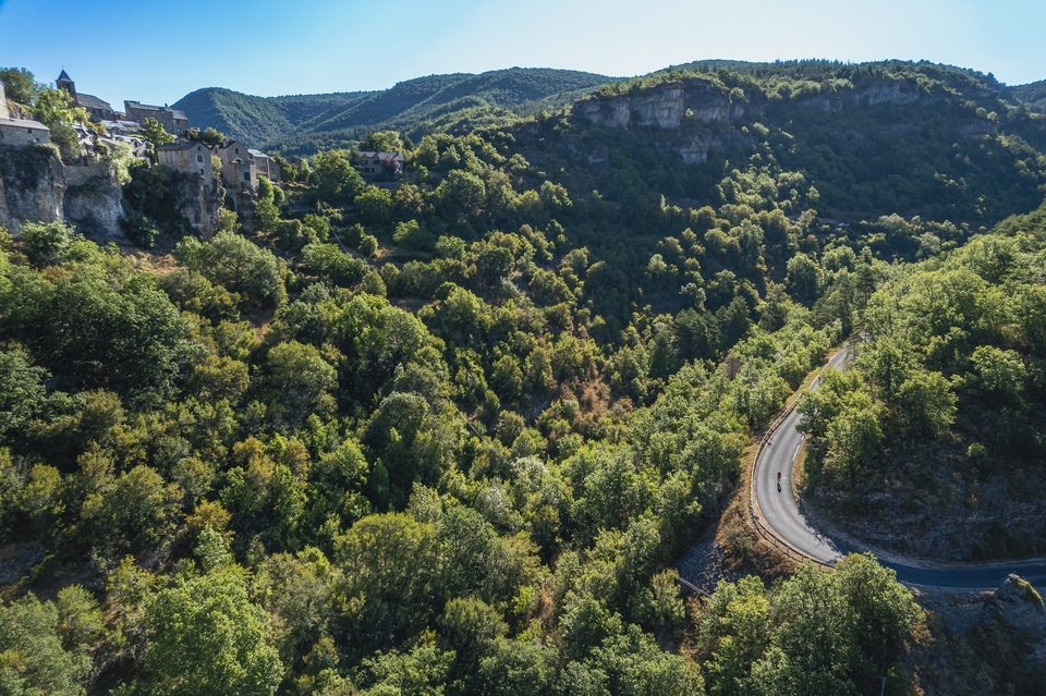 Cantobre, à la confluence de la Dourbie et du Trévezel