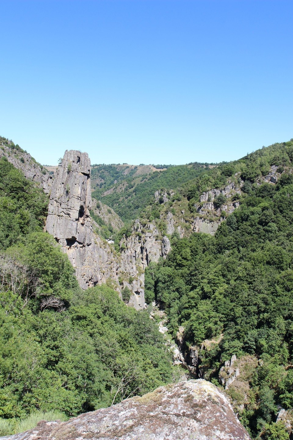 Les formations rocheuses des gorges du Bès