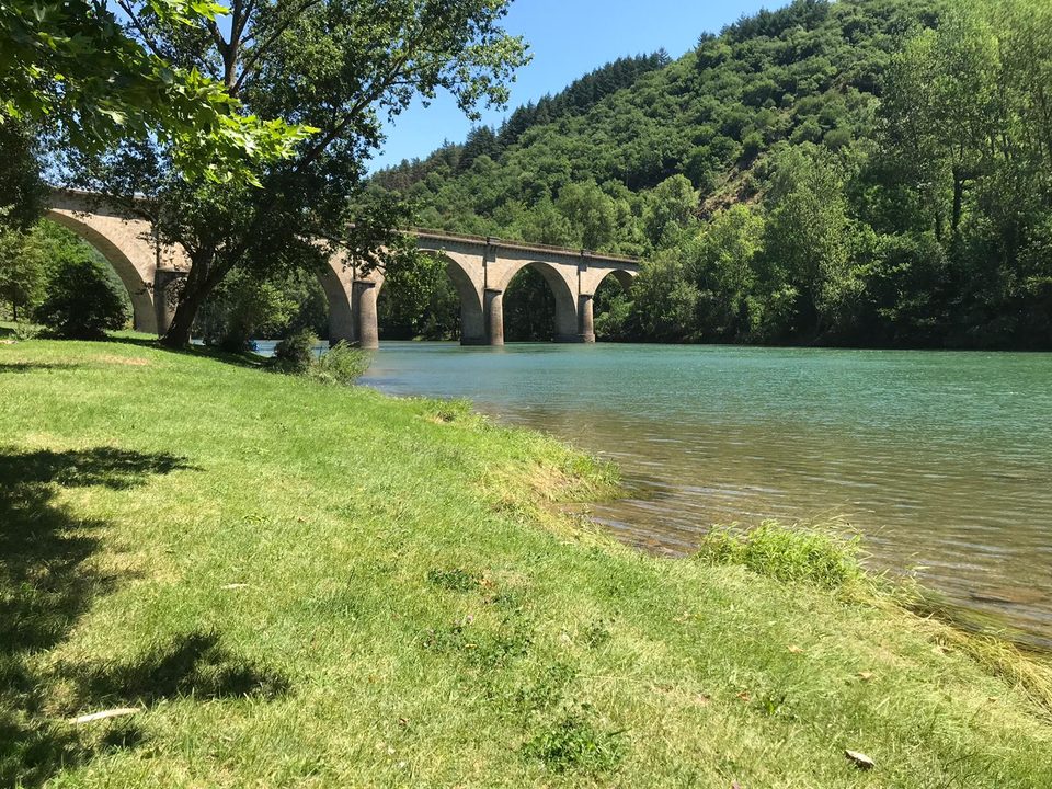 Deux Pierres Lincou