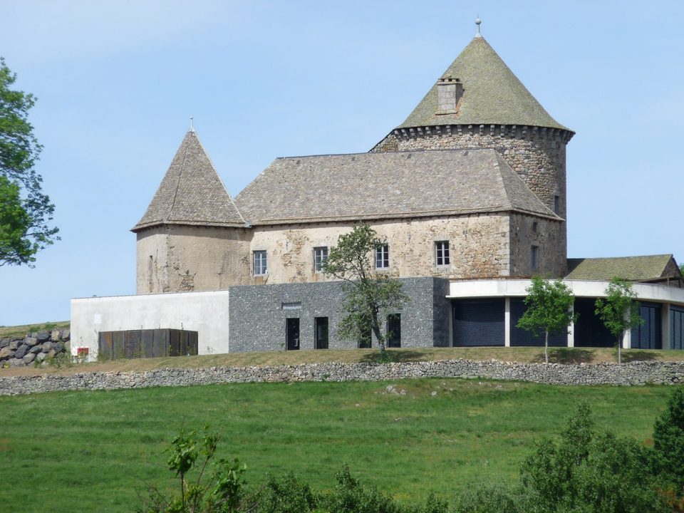 Le château avec le restaurant Serge Vieira