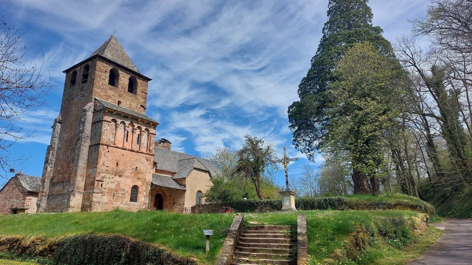 Église Saint-Pierre de Bessuéjouls