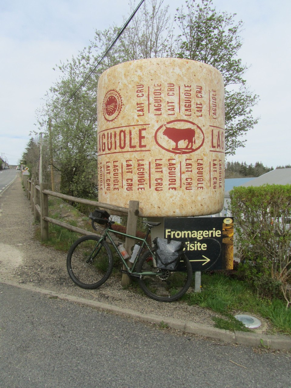 Profitez d'une visite et d'une dégustation de Laguiole à la Coopérative jeune Montagne