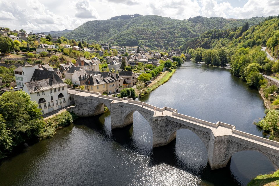 Le Pont de la Truyère, Entraygues