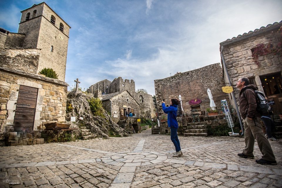 A l'intérieur de l'enceinte fortifiée