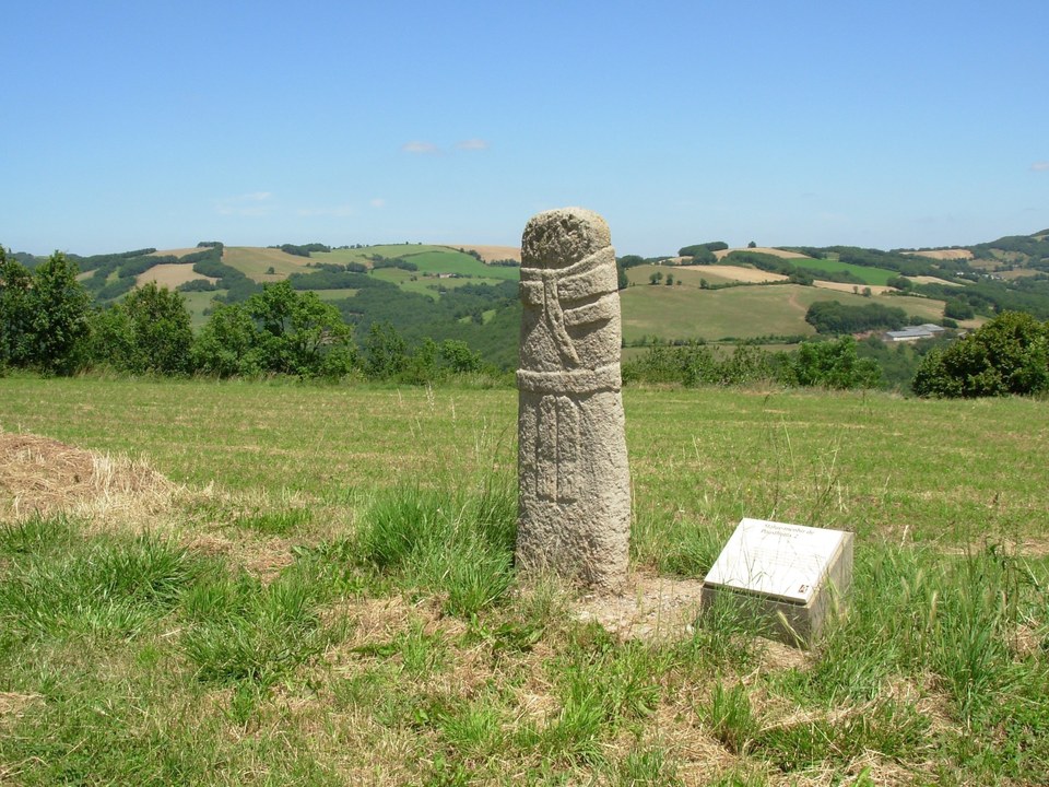 Statue-Menhir de Pousthomy 2