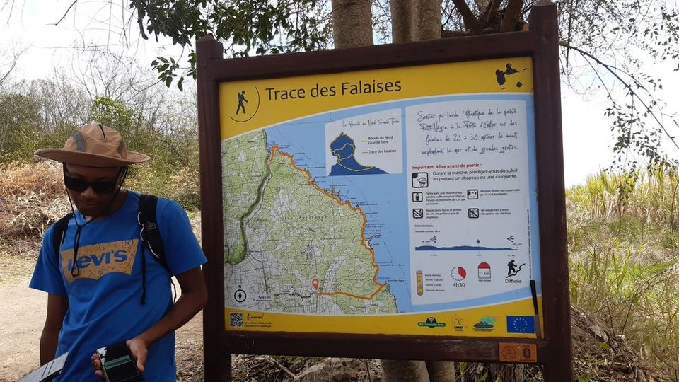 les falaises du nord Grande-Terre