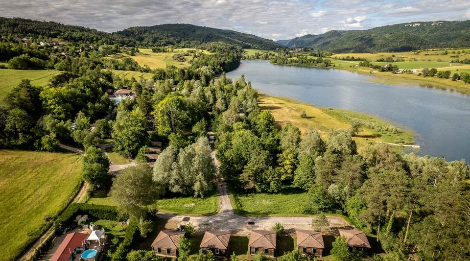 Le Tour de l'Oignin ou la rivière domptée