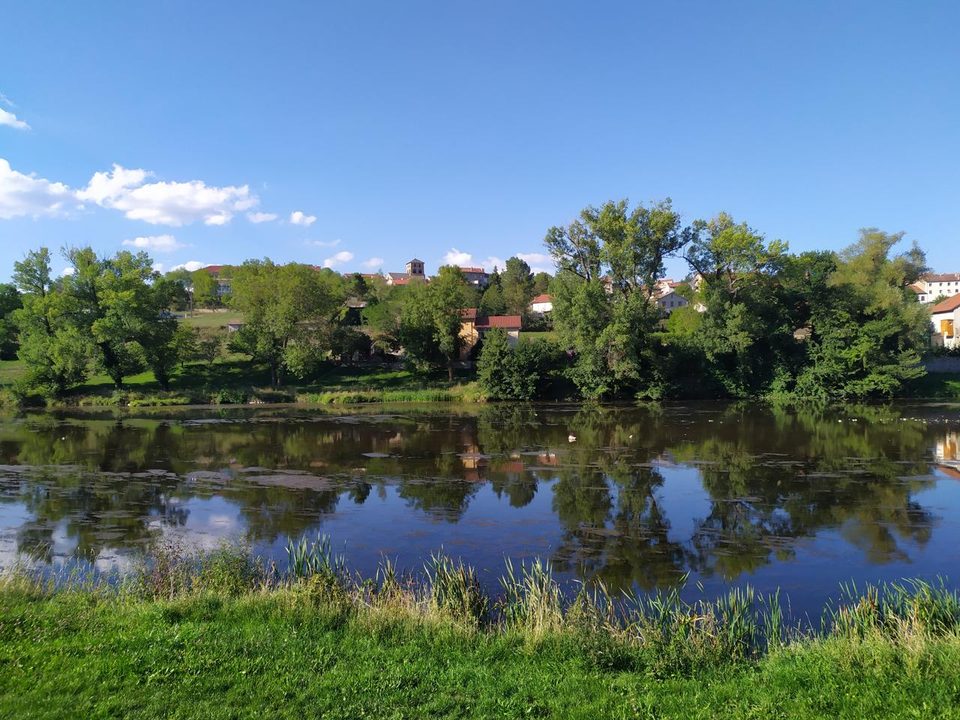 27 - La Loire entre Gerbizon et Miaune