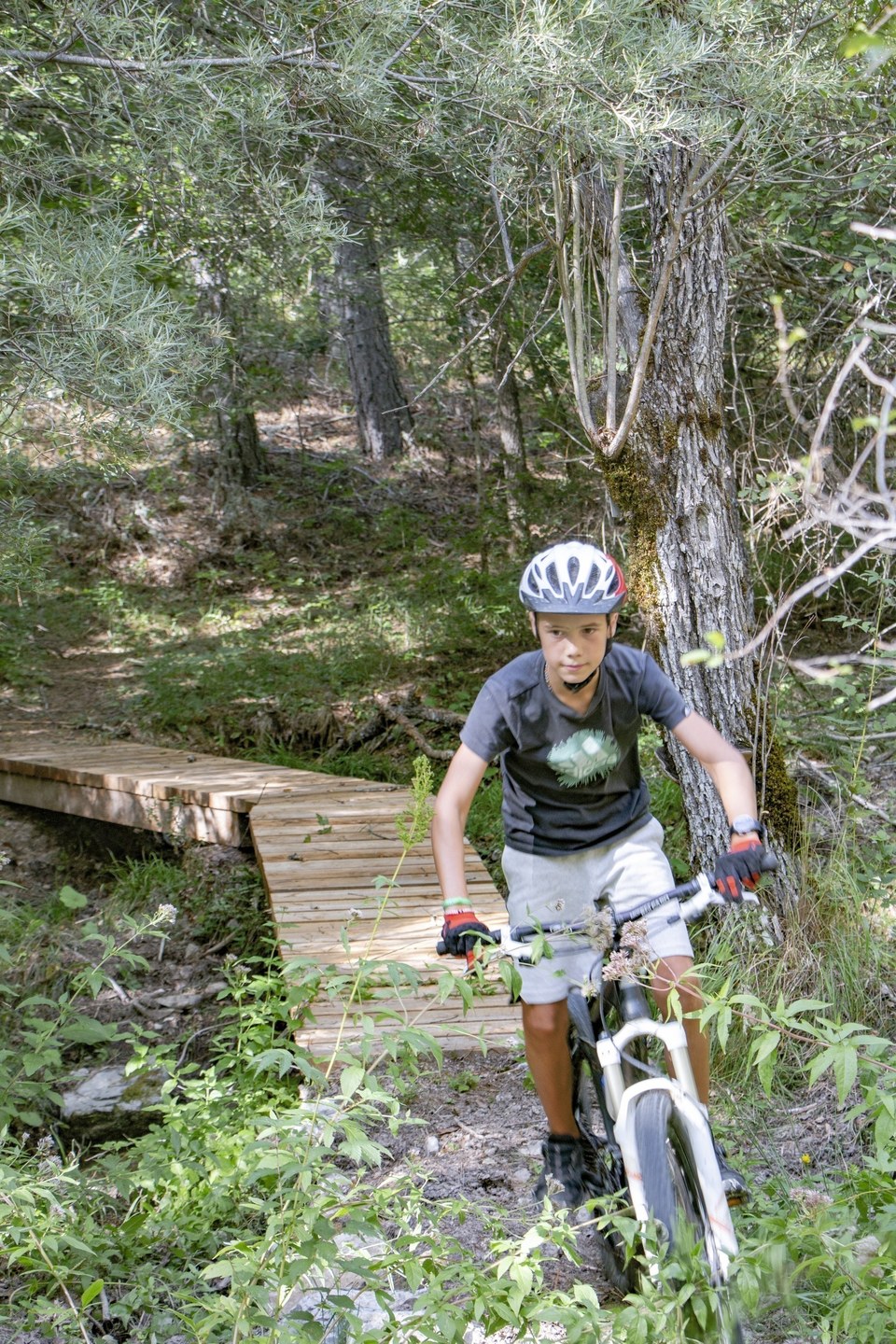 Single track dans les gorges d'Agnielles