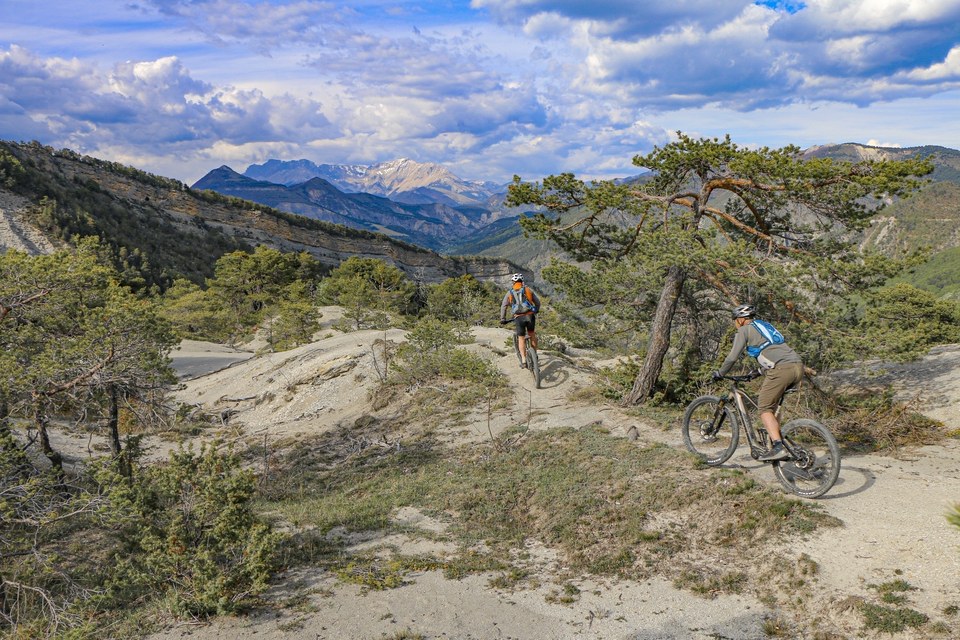 Descente majeure et sauvage en direction du Saix