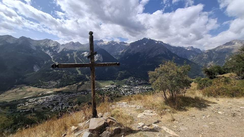 vue depuis le Puy du Cros