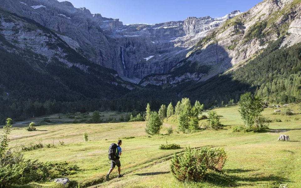 Randonneur au cirque de Gavarnie