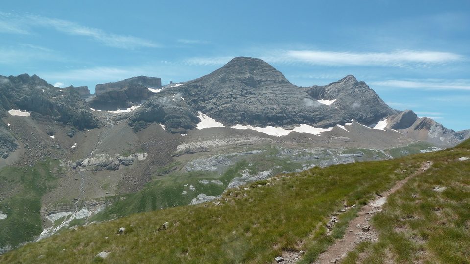 La Brèche de Roland et le pic du Taillon