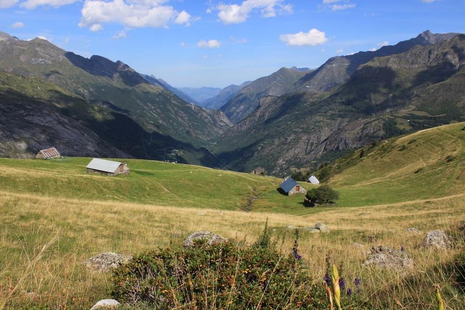Les granges du plateau de Coumély