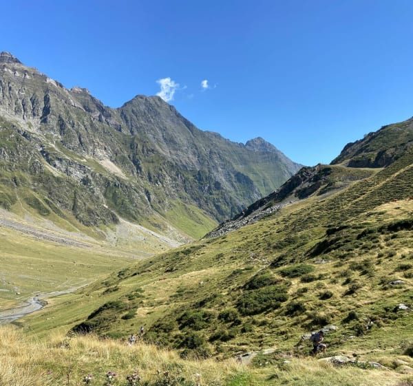 le-lac-de-badet-au-depart-de-piau-engaly-2b614db1336866ac3369750339dbea53