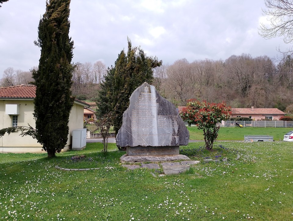 Stèle de Saint-Laurent