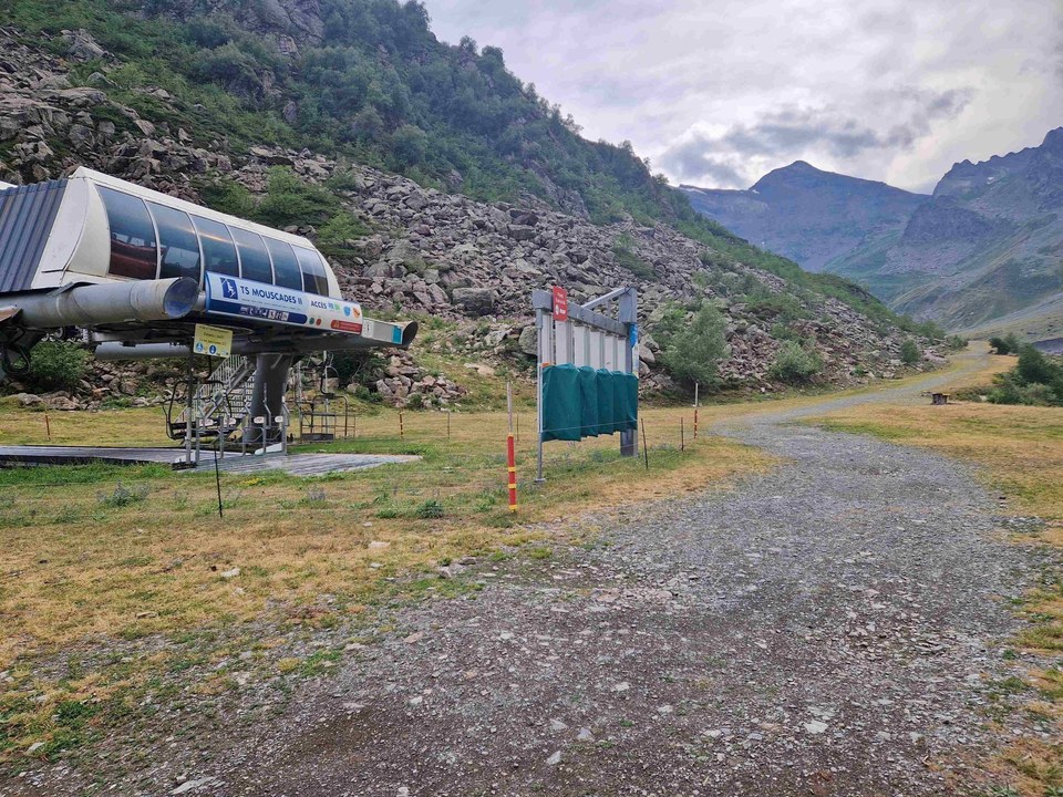 Telesiege Mouscades Piau depart randos Badet