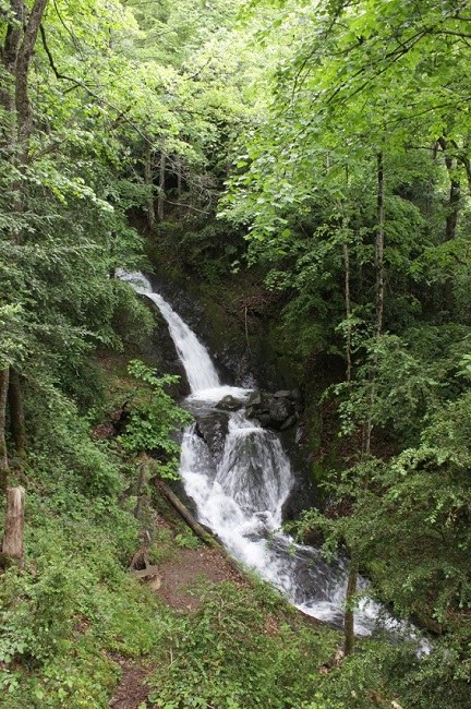 L'une des cascades visible sur le parcours