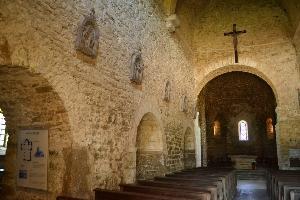 Intérieur de l'église de Saint-Hymetière