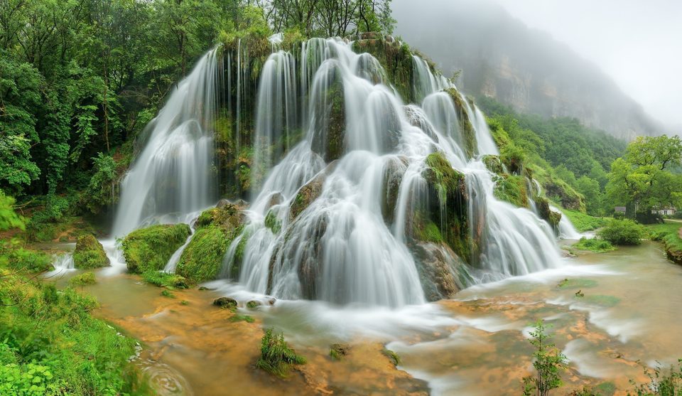 Cascade des tufs à Baume-les-Messieurs