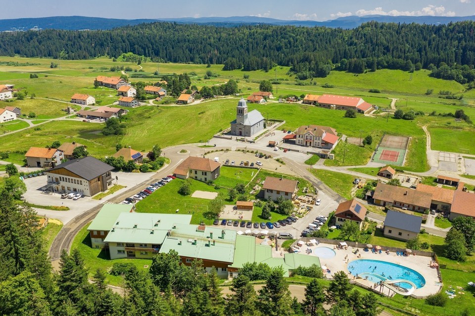 Village de Prénovel vue drone