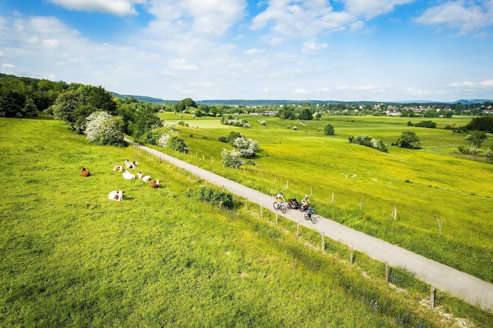 Cyclistes sur la Voie PLM