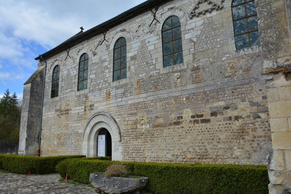 sanctuaire-carolingien-de-cravant-les-coteaux_40624507274_o