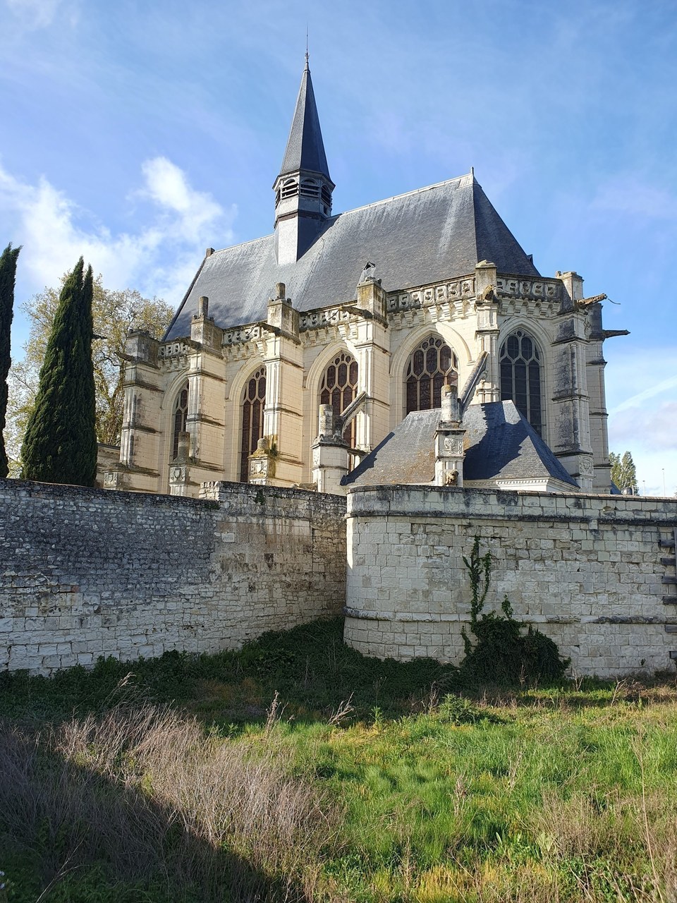 La Sainte Chapelle, son village et ses ruisseaux