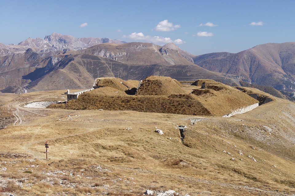 Les forts Pernante et de Giaure