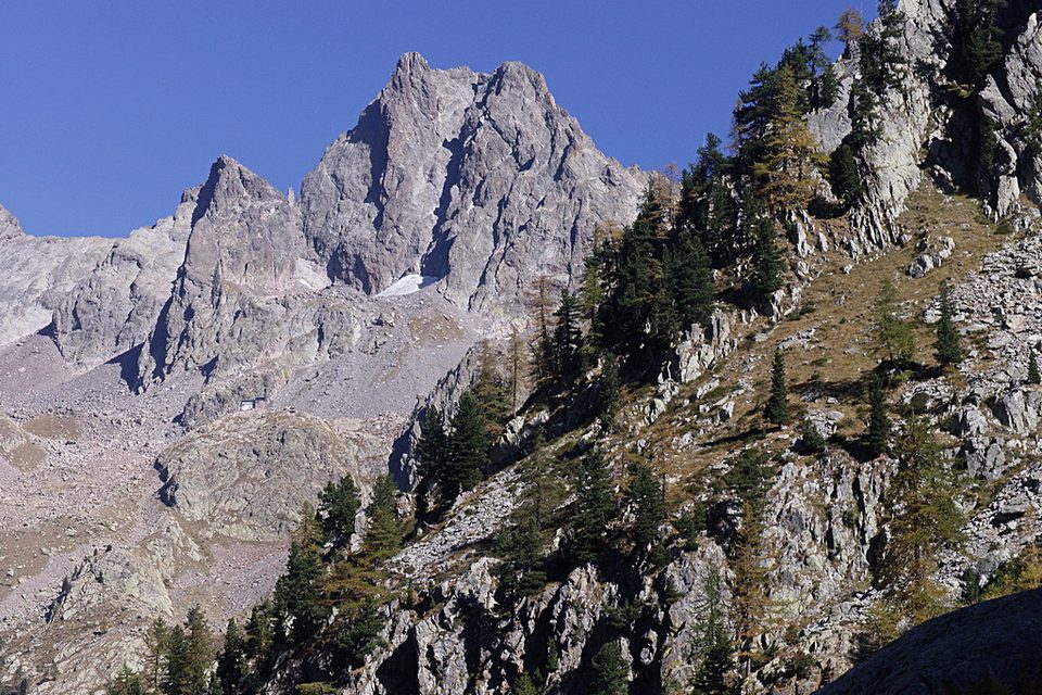 La Cima di Nasta dal sentiero per il Colle di Ciriegia