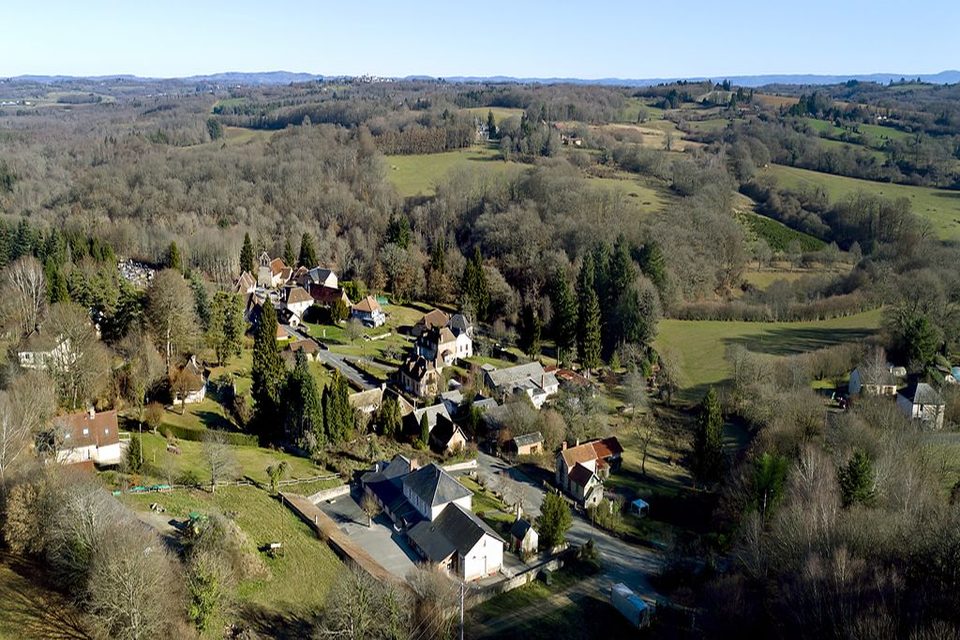 photo-de-presentation-la-font-faure-benayes-mropice-office-de-tourisme-terres-de-correze_1-26d9bllv7amz