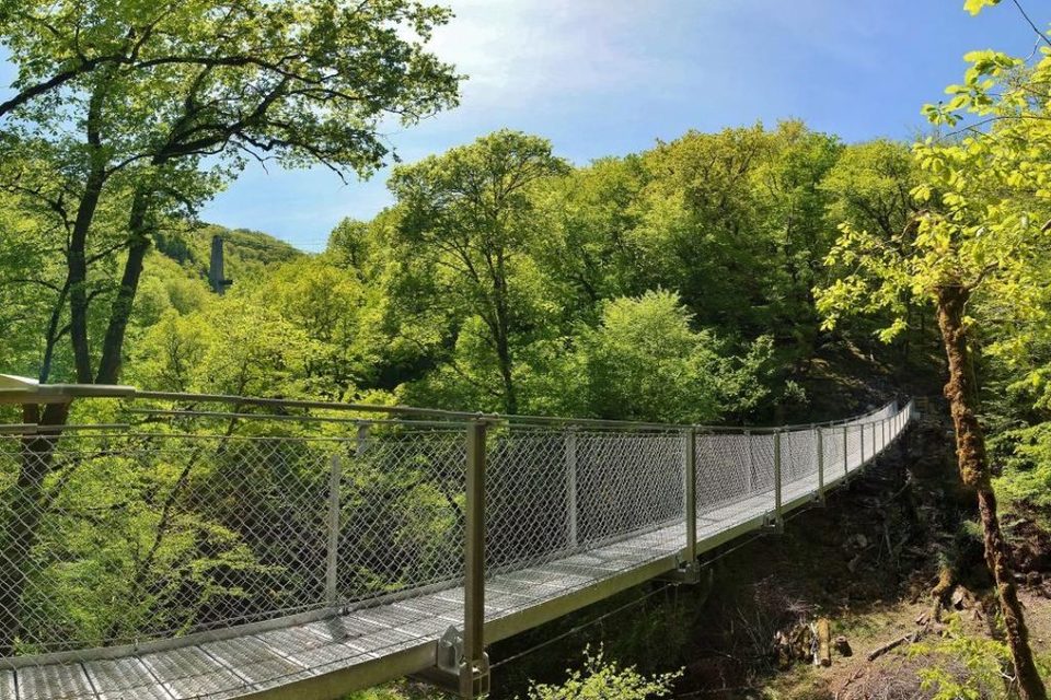 La passerelle suspendue (SPORTIF) – Viaduc des Rochers Noirs