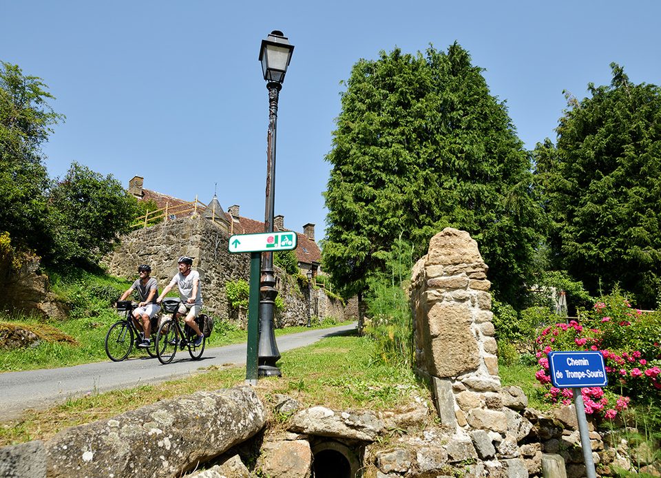 Au pays du granite à vélo